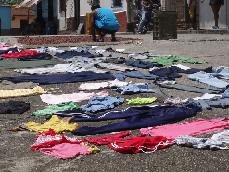Drying clothes | Tapipa. Miranda State | Venezuela | Image: Victoria Mata